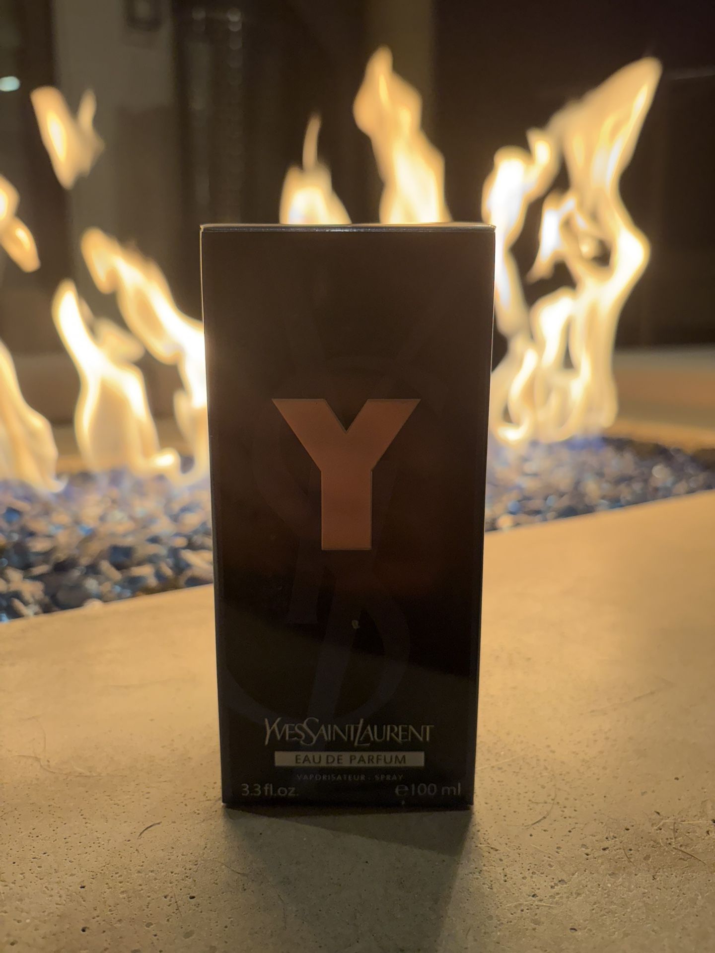 Yves Saint Laurent Y Eau de Parfum – 100 mL / 3.3 oz