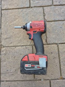 Milwaukee fuel M18 drill