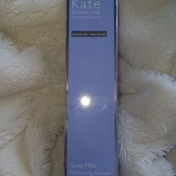 Goat Milk Moisturizing Cleanser