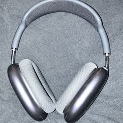 Apple AirPod Max Bluetooth headphones