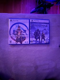 Selling PS5 games.