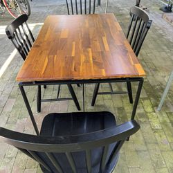 APARTMENT SIZE DINING TABLE WITH CHAIRS 