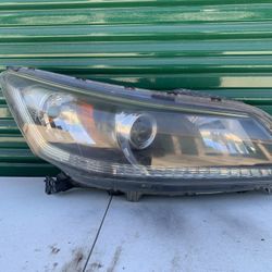 Honda Accord Sedan Right Passenger Headlight
