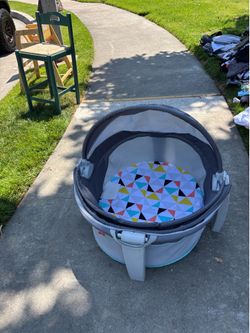 Baby tent