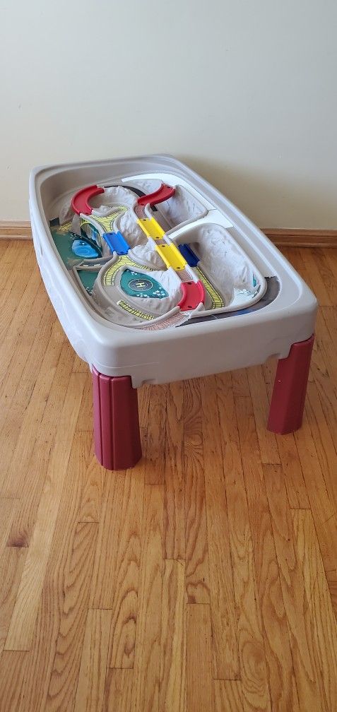 Step2 Deluxe Canyon Train Table