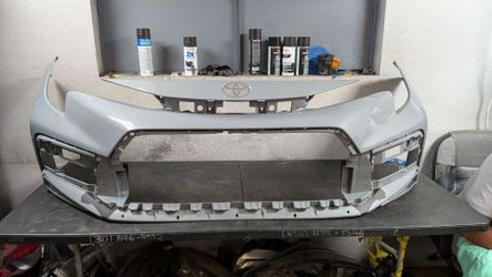 2023-2024-2025 TOYOTA COROLLA XSE FRONT BUMPER OEM USED #11241