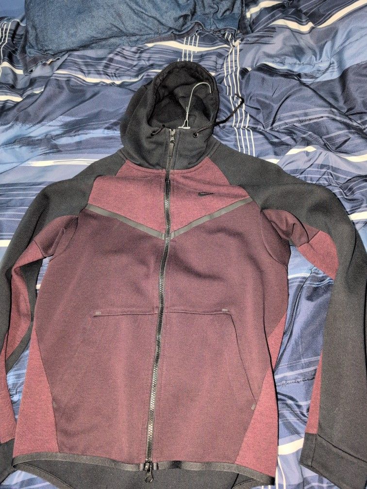 Nike Tech Fleece Windrunner (Small)