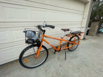 Yuba Mundo Cargo Bike (Non-Electric) – Great Condition + Kids Accessories