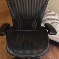 Herman Miller Aeron Size C