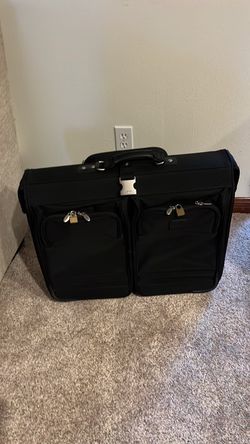 Dakota black ballistic nylon rolling garment bag