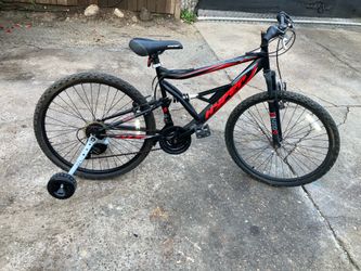 Hyper Bicycles 26" Shocker Mountain Bike