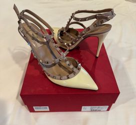 Valentino Garavani Patent Rockstud Caged Pump 100 mm Women’s Heels Shoes