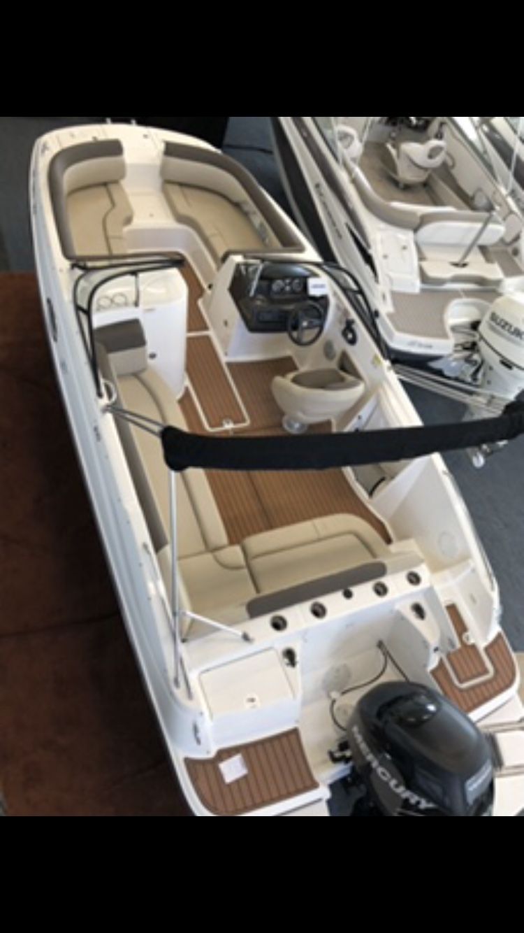 2017 Bayliner 210 DB