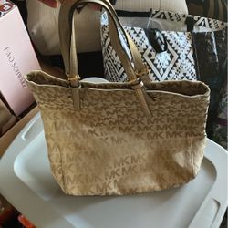 Michael kor Tote