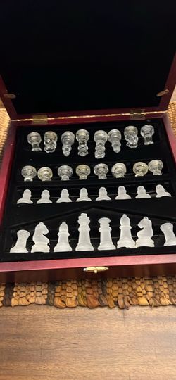 Glass Chess Set and Gameboard in Wood Case