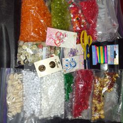 Quart Size Baggies With Bead  ,Buttons, Scissors And Trinkets! 