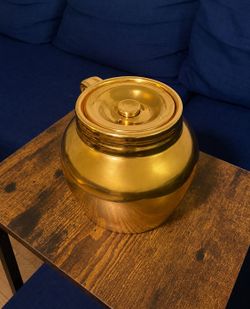 VINTAGE MID-CENTURY MODERN 1950s HALL 22 CARAT GOLD VASE