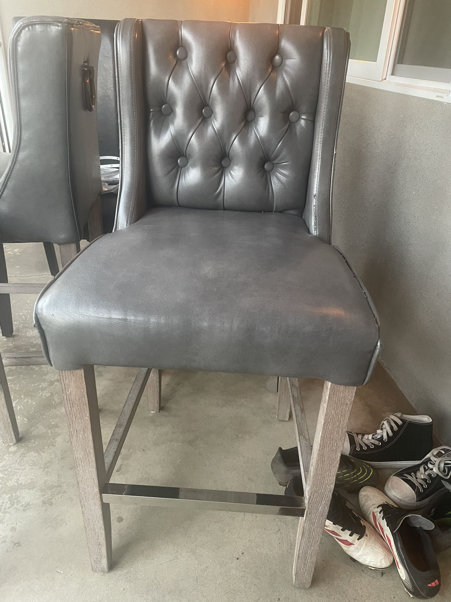4 Bar Stool Chairs 