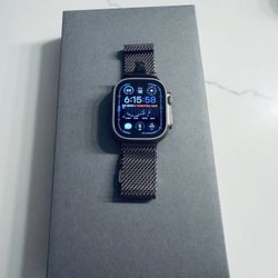 APPLE WATCH ULTRA 2 NATURAL WITH  TITANIUM MILANESE LOOP