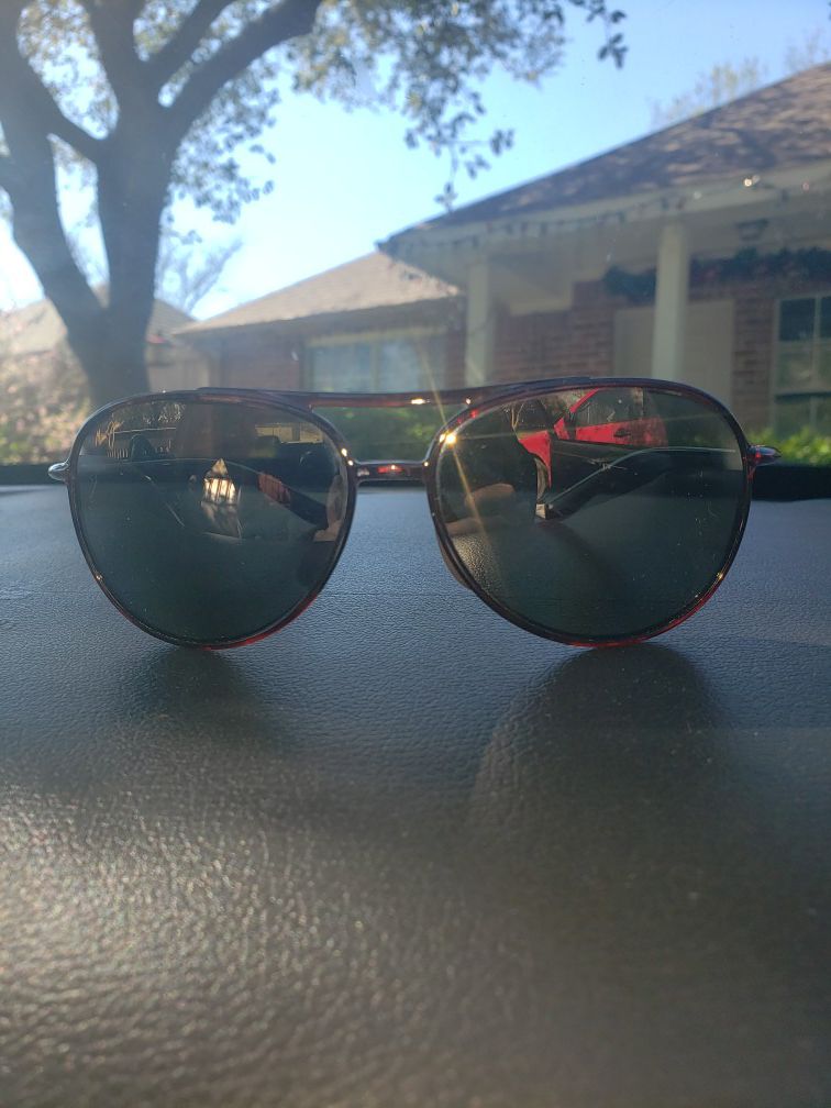 Maui Jim sunglasses$60..!$%.
