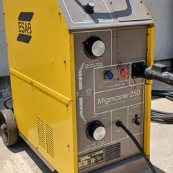 ESAB  MIGMASTER  250  MIG  WELDING  MACHINE  