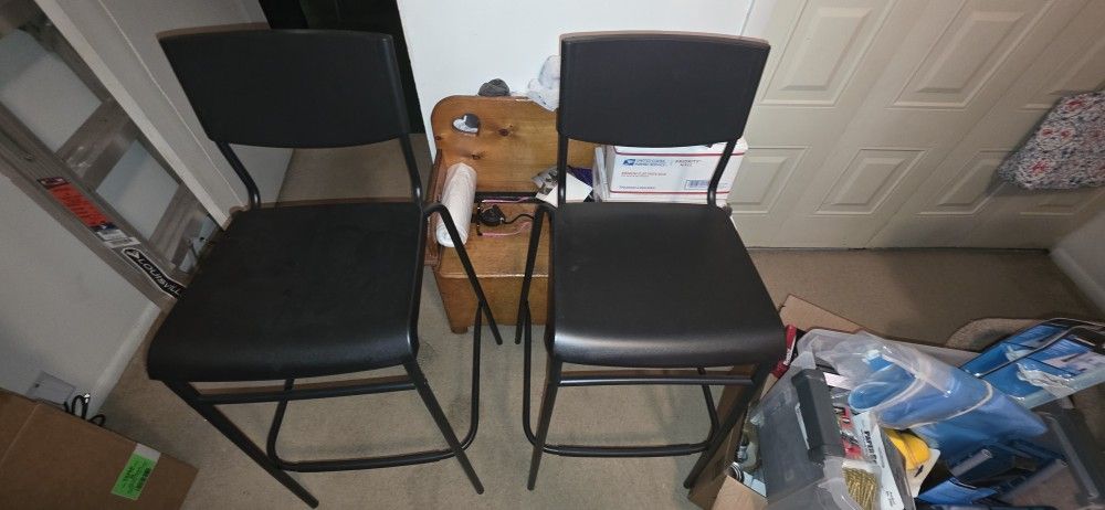 2 Ikea bar stools