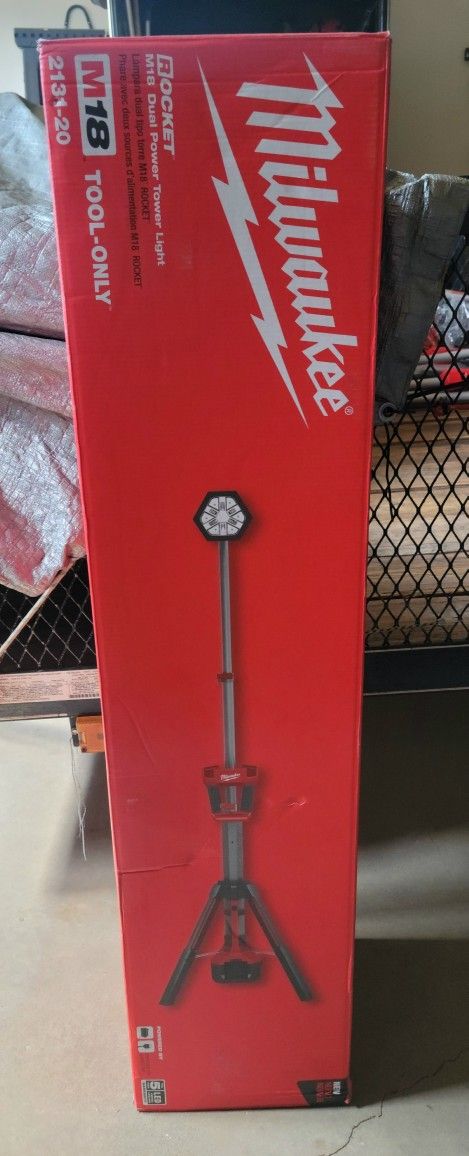 Milwaukee M18 18-Volt Lithium-Ion Cordless Rocket Dual Power Tower Light