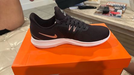 Nike Women's Low-Top Sneaker