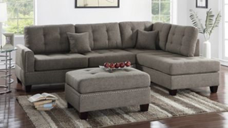 Reversible Sectional W/Ottoman
