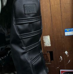Brand new Max Fox X7 thrill seekers seat cover