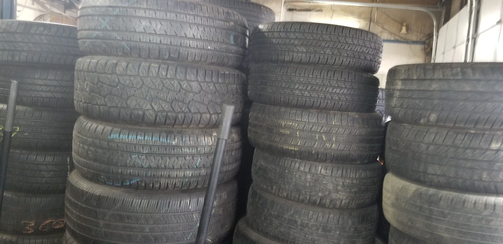 Used tires of all brand and sizes.