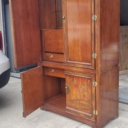Hibriten Asian Influence Bar/Server Cabinet

