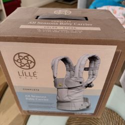 NEW UNUSED Denim LÍLLÉbaby Complete All Seasons Ergonomic 6-in-1 Baby Carrier Newborn to Toddler - with Lumbar Support