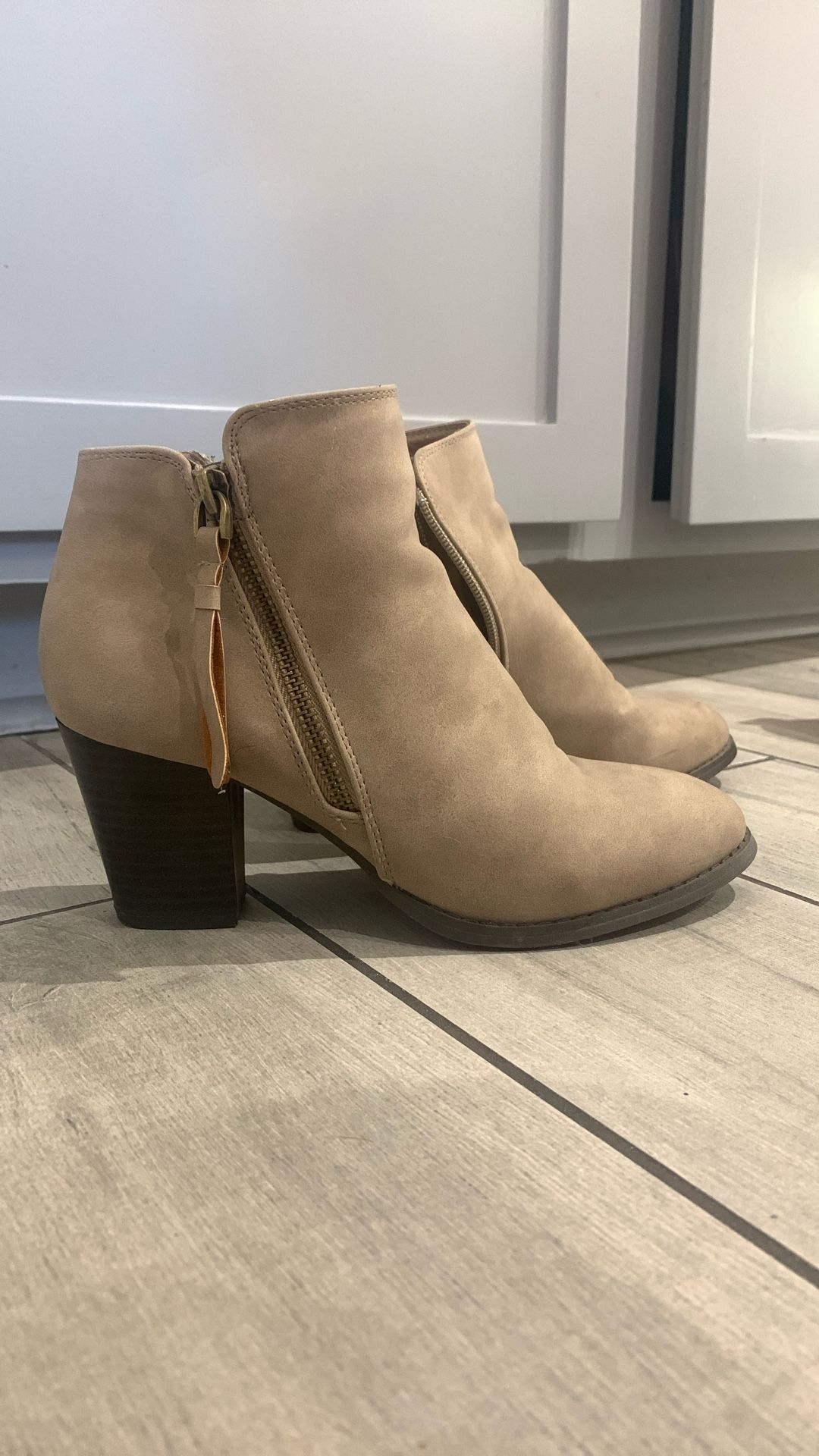Boots Size 6.5