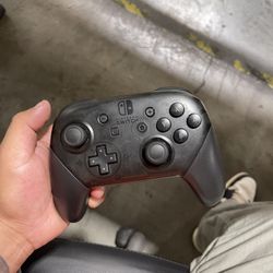 Nintendo Pro Switch Controller