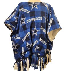 Dallas Cowboys Fleece Poncho With Pockets One Size