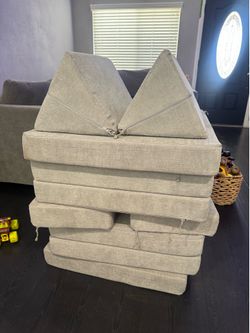 Foam cushion play set for toddlers