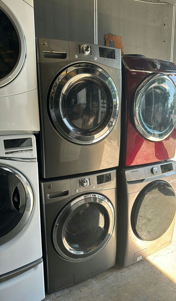 Kenmore Front Load Set (Front Load Washer & Dryer Set) - Energy Efficient Steam Function