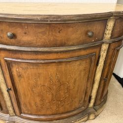 46” W X  3’ H Hutch