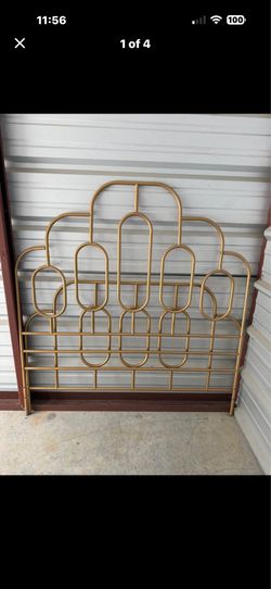 Gold bed frame (full)