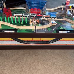 Kid Kraft Table and Train Set With Underground Tunnel