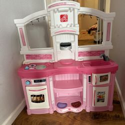 Step 2 Kitchen