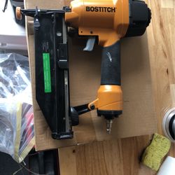 New Bostitch 16 gauge Pneumatic Airgun