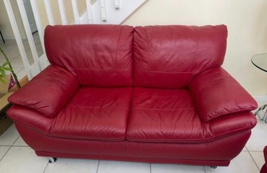 Modern Red Leather Sofa Set – 2-Piece (3-Seater & 2-Seater) – Excellent Condition