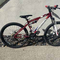 Rocky Mountain Full Suspension Mountain Bike.