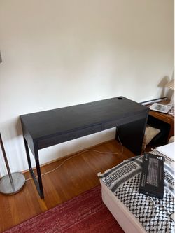 Ikea MICKE Desk