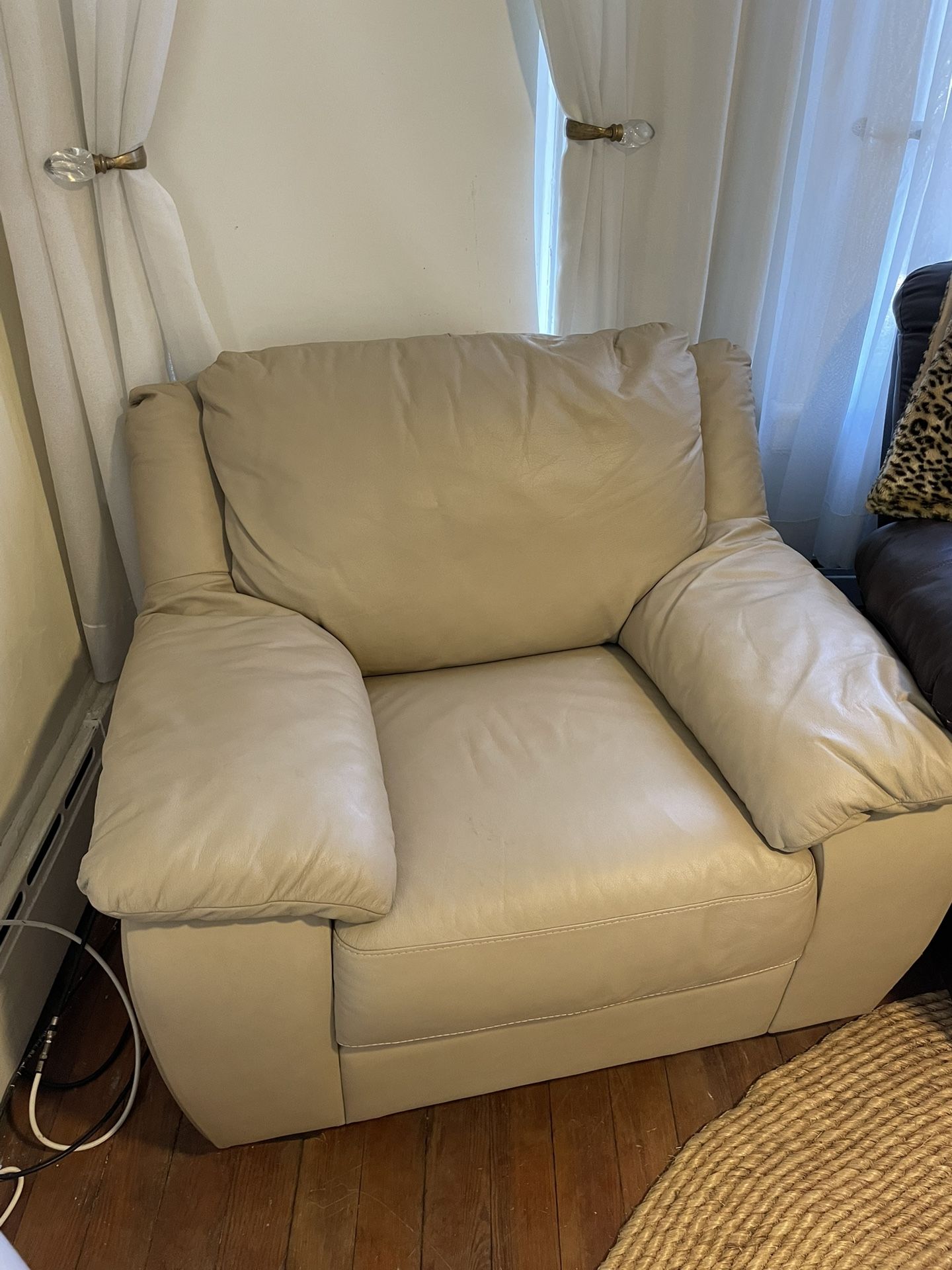 Italsofa Genuine Leather Great Lounge Chair Condition Armchair Chair