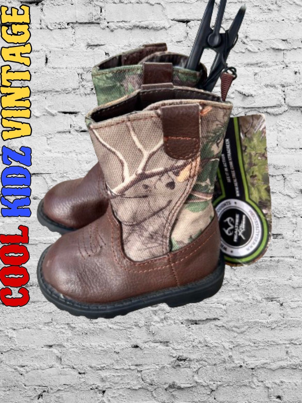 Cowboy Boots (2C)
