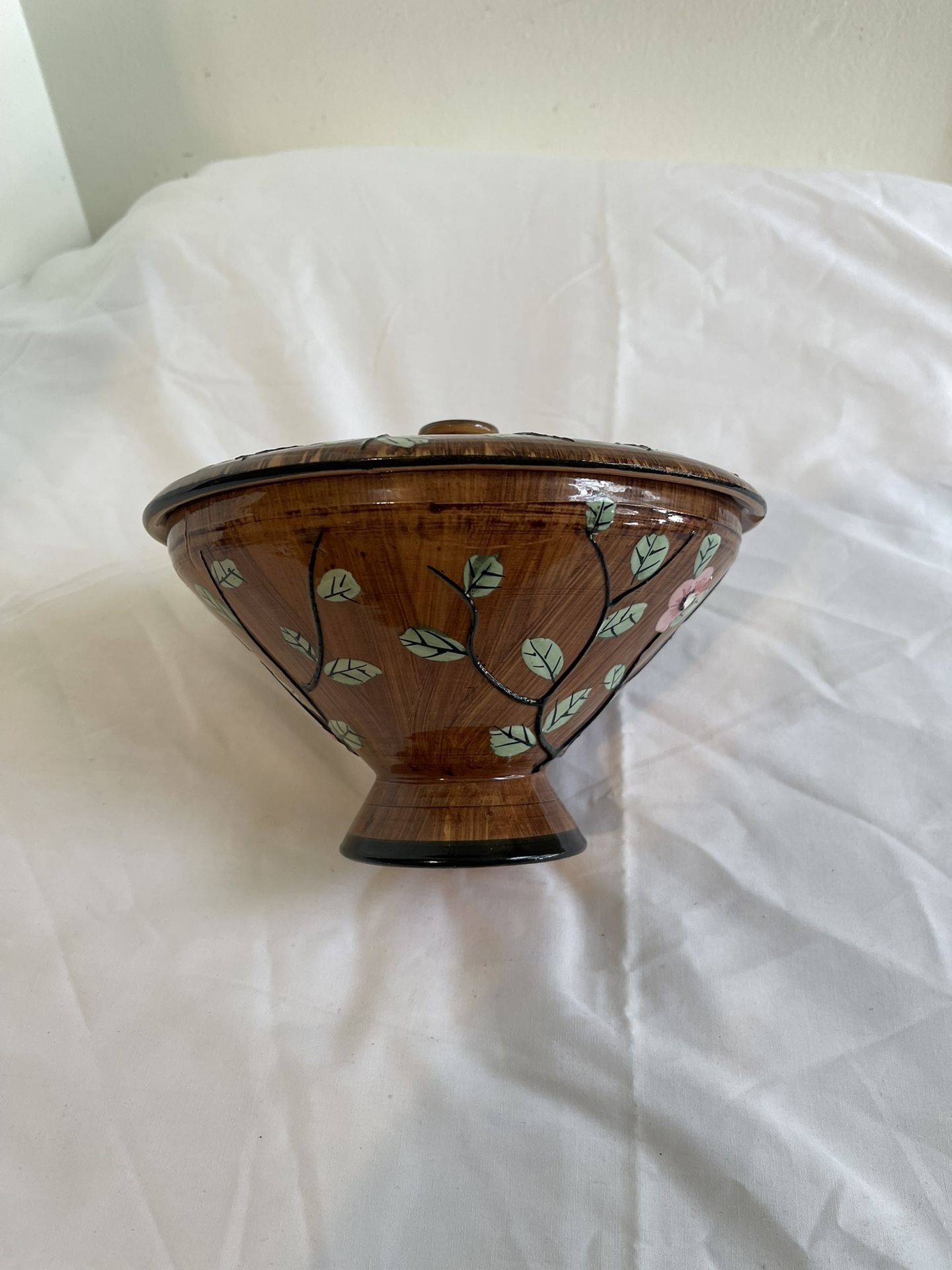 Hand Painted Italian Footed Bowl with Lid 1950-60s good Condition