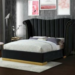 [SPECIAL] Flora Velvet Black Queen Platform Bed

